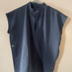 Figs Scrub top
